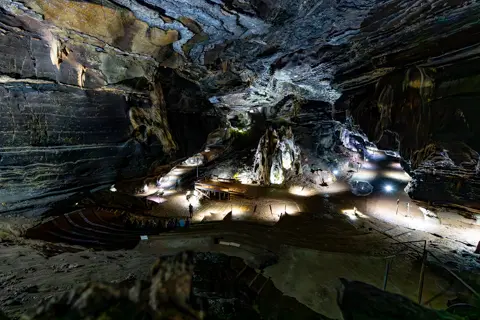 © Sudwala Experience